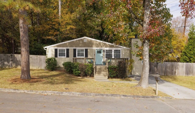 2 Bedroom 2 Bathroom close to Brookhaven, Ashford Park and Chamblee Atlanta PDK airport in Chamblee