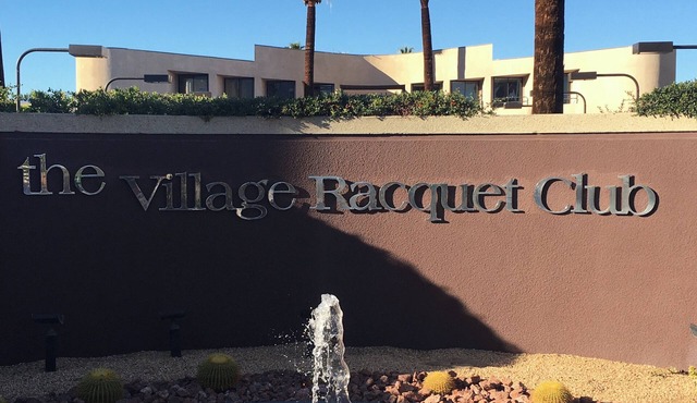 3-bedroom condo in beautiful Palm Springs with 8 pools and spas, tennis, pickle
