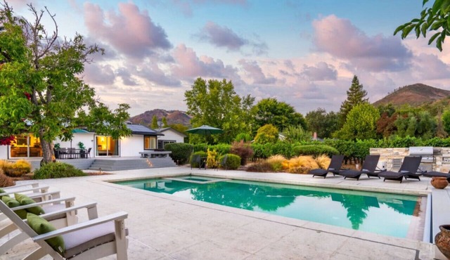 5BR Retreat | Pool, Spa, Outdoor Kitchen | Kenwood | Sleeps 10 | Near Wineries