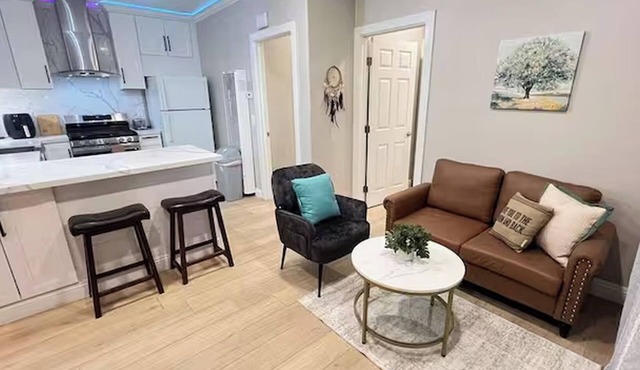 8354 Adam Unit B 1Bed 1Bath by SD Stay