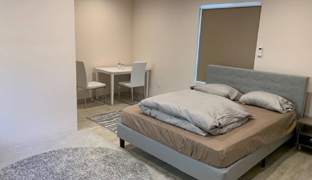 A Cozy Studio Unit/Room in Beverlywood West LA