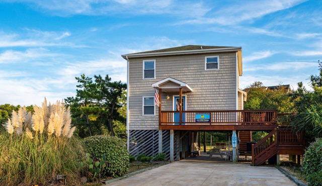After Dune Delight. Oceanside, 8 min walk to beach & town of Duck! Pet Friendly