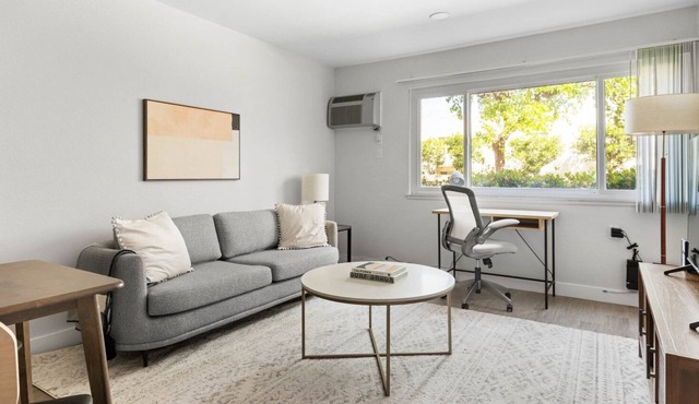 Amazing Encino 1BR near WF & TJ, 5 mins to Galleria, by Blueground