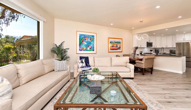 Angels Care: Communal Pool, Golf Views, Pet Friendly!