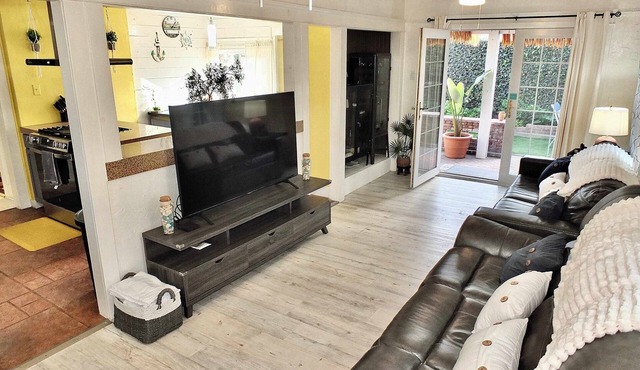 Beach Close, Backyard Retreat, Sleeps 4