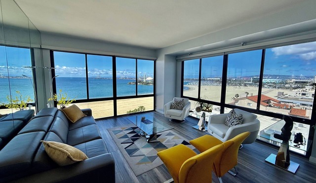 Beachfront on the 9th floor, 2 bedroom, 2 bath, stunning ocean and City views.