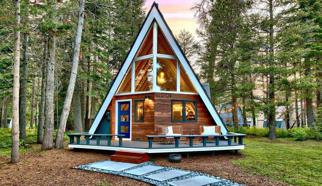 Beautiful A-frame home with deck, streaming, and dog friendly - near skiing