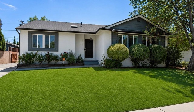 Beautifully remodeled 4-bedroom house in Tarzana