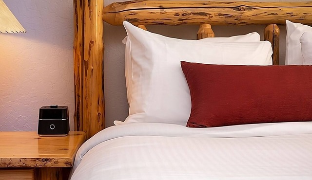 Best Value | 1 Bedroom Suite | Full Kitchen | Outdoor Spa Tub | Free Parking