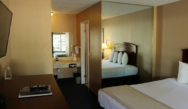 Bluelake Inn at Tahoe