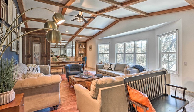 Boho-chic Home w/Game Room Near Lake Gregory!