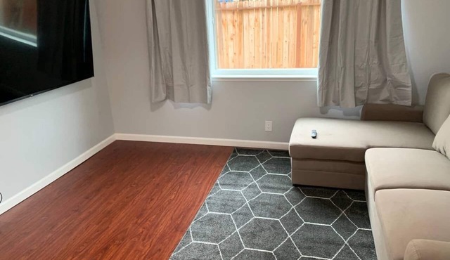 Bright Newly remodeled airbnb next to sfo!
