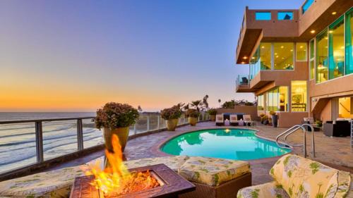 Celebrity Oceanfront Estate by AvantStay