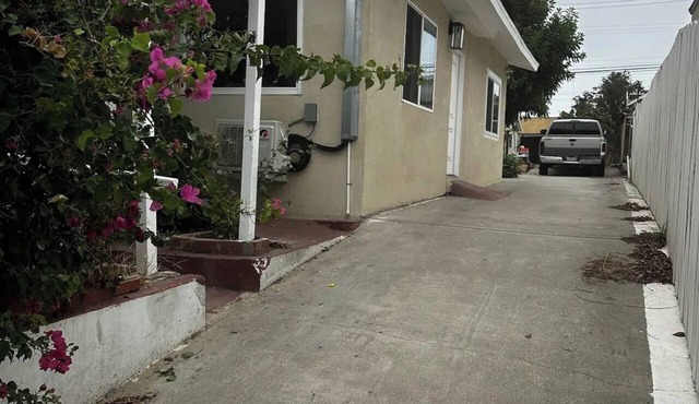 Charming 1-bedroom house with AC and WiFi in gorgeous Long Beach