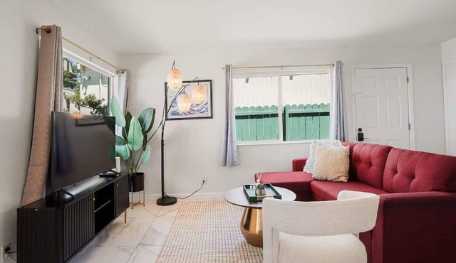 Charming 2BR Coastal Getaway in Pacifica Near Beach & SF