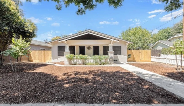 Charming Duplex Retreat Steps from Downtown Visalia