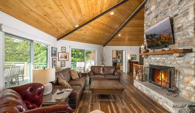 Charming Mountain Home with a View in Seven Devils