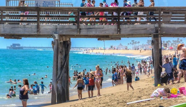 Charming Vintage Beachfront Vacation Cottage (right side) | Super Central - No Car Needed!
