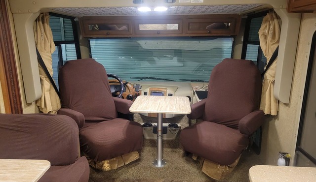 Class A motorhome. In our backyard or a local RV resort. in Ocoee