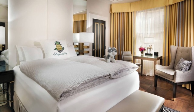 Close to Chinatown | Relaxing Accommodation Perfect for Couple Stay