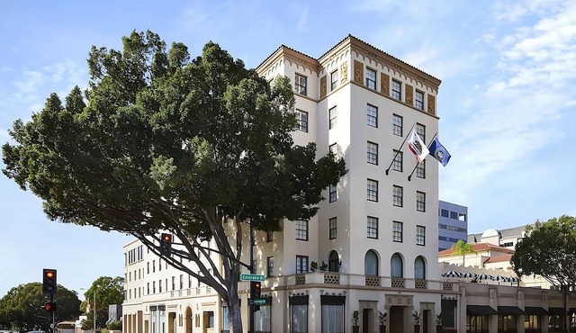 Close to Ice Skating Center and Museums! 2 Pet-friendly Units, Pool, Parking!