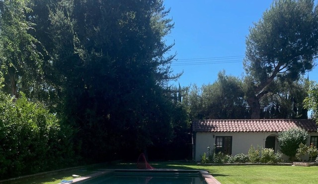 close to LCF shopping center. Nestled on park like grounds, large pool and gym.
