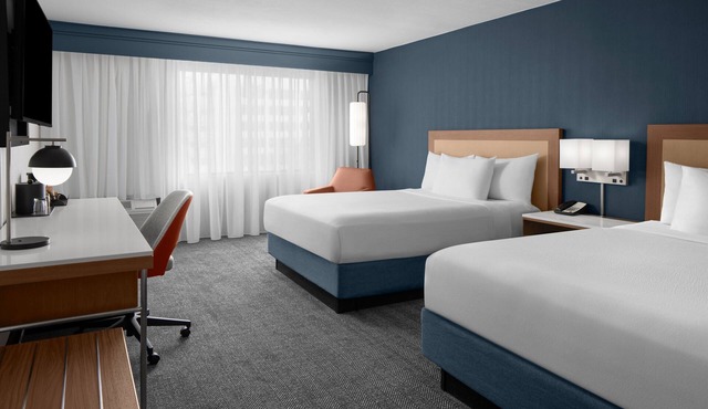 Courtyard by Marriott San Diego Central