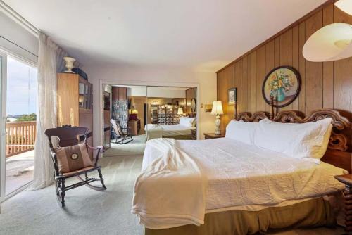 Cozy San Diego Retreat Near Downtown & Beaches