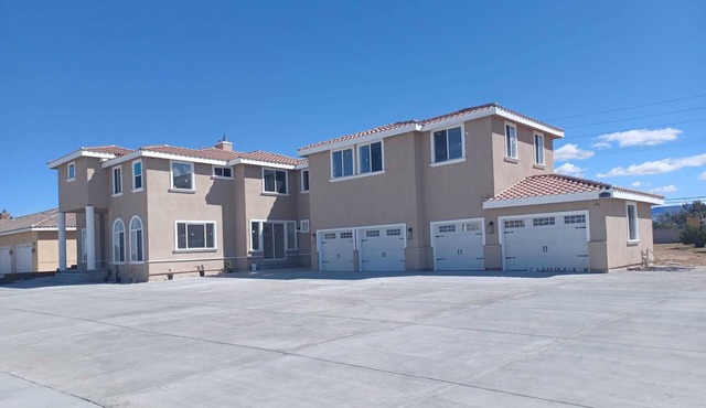 Desert Mansion