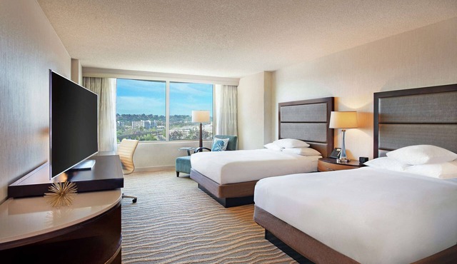 DoubleTree by Hilton Hotel San Diego - Mission Valley