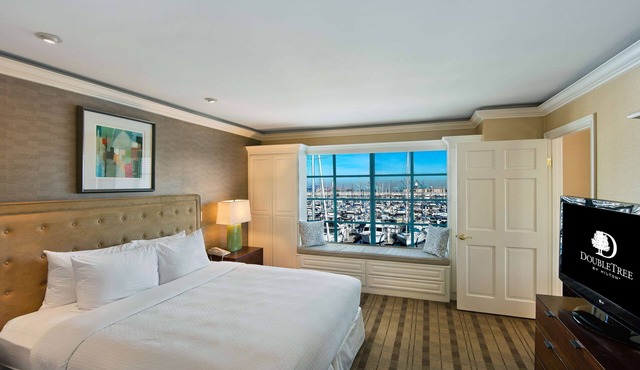 DoubleTree by Hilton San Pedro - Port of Los Angeles