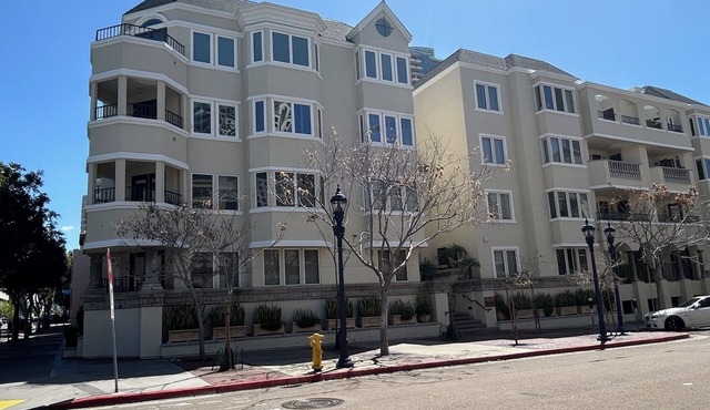Downtown Oasis Furnished apartment next to Sea Port Village