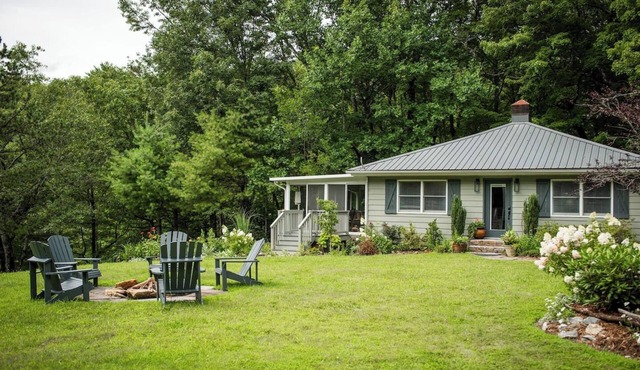 Emerald Lake Cottage - Families - Fishing - Biking