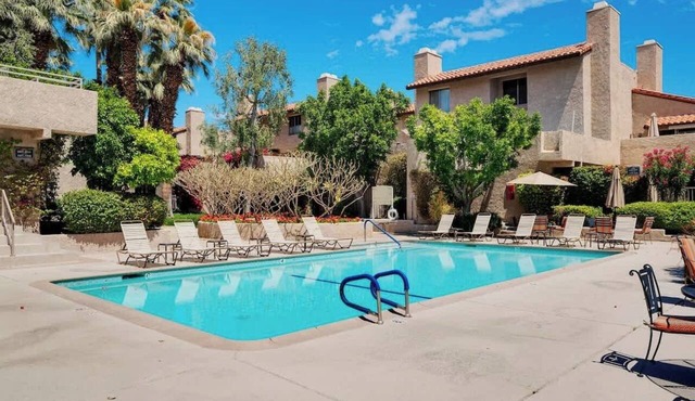 Fab Monthly Condo w/Large Mountain View Patio
