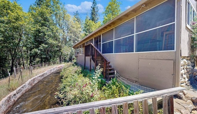 Family Friendly Cabin w/Meadow View, Hot Tub, Large Deck, WiFi & Private W/D