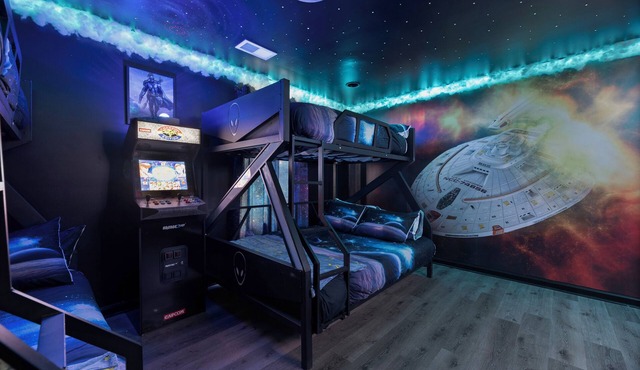 "Final Frontier"- Pool, Hot Tub, Pickleball, Basketball, Pond, Arcade, Putt Putt in Troutman