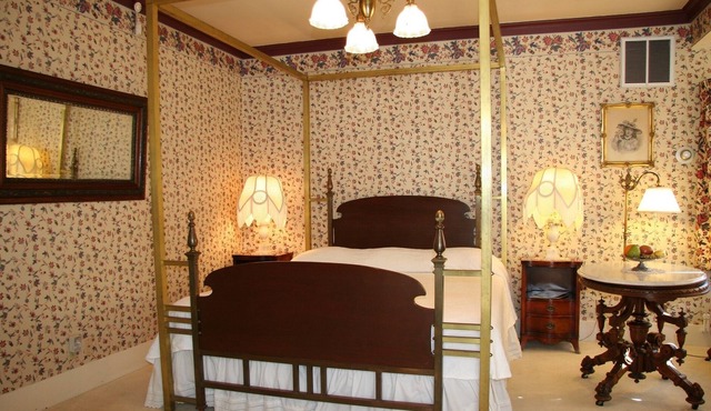 Fireplace/1880square tube brass KINGBED/1920triple bow front dresser/clawfoot