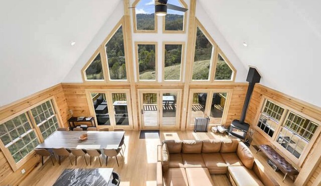 Fox Run Log Cabin~ LUXE~Asheville~Dutch Cove in Canton