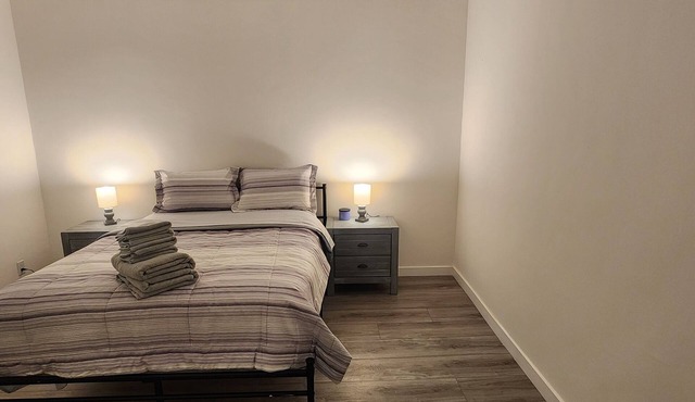 Fully Furnished Renovated 1BR Balcony Gated Parking Northridge