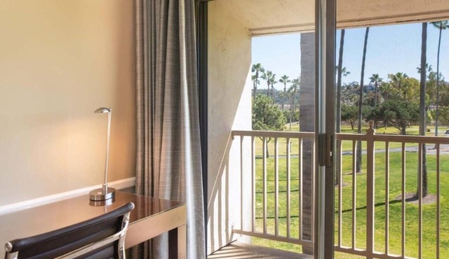 Golf View King Fireplace | Trails, Two Pools & A Short Drive to the Beaches