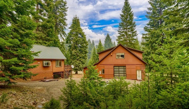 Gorgeous Lakeside BarnHOUSE + SAUNA!