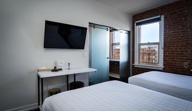 H Hotel