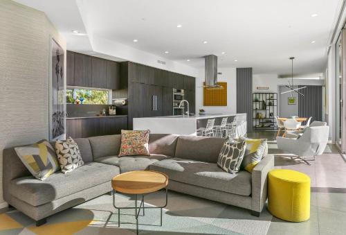 La Roca - A Ryson Property
