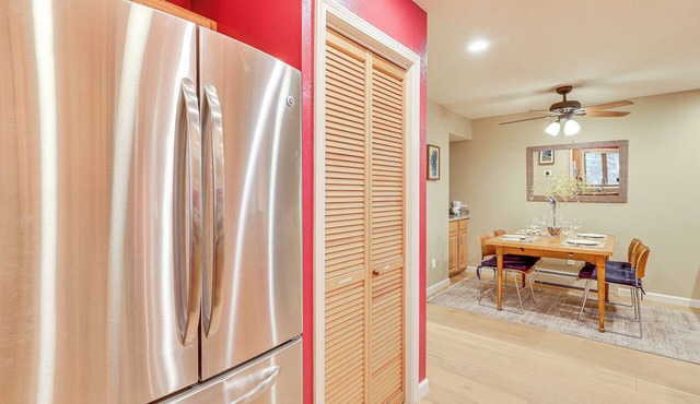 Lake Tahoe Corner Condo w/Hot Tub, Beaches Nearby
