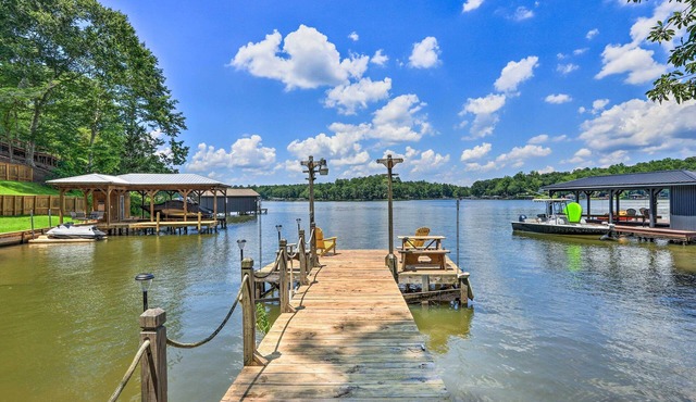 Lakefront Eatonton Getaway w/Dock & Grill!
