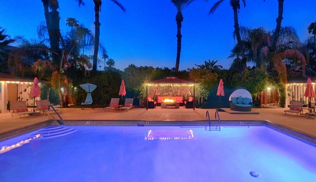 Little Paradise Hotel