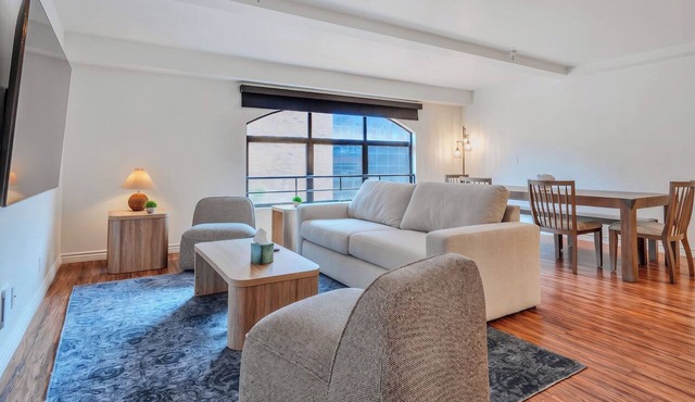 Lovely Beachside 2-Bedroom Apartment