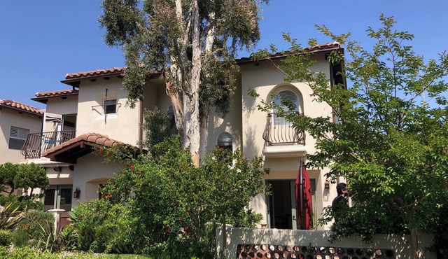 Luminous West Hollywood Retreat