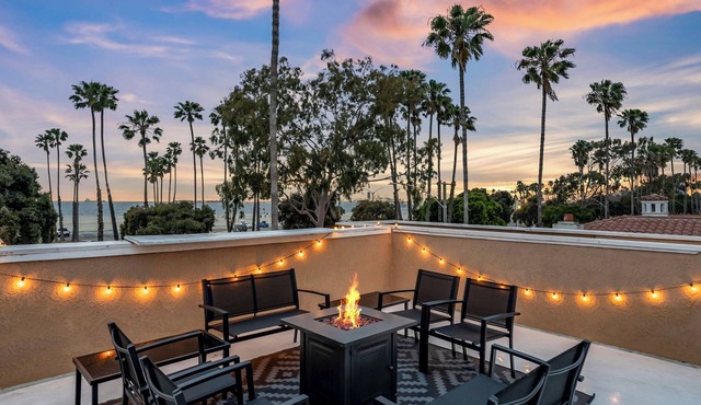 LUX Oceanview Dream - Steps to the Beach!
