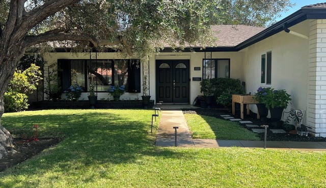 Luxe Escape in Quiet Neighborhood - Close to Disneyland and Beaches